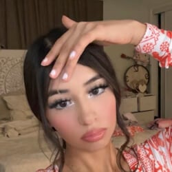 ily.bre - Age, Bio, Family | Famous Birthdays