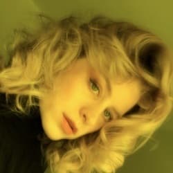 isaisajoke - Age, Bio, Family | Famous Birthdays