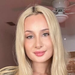 Eden Ixora - Age, Bio, Family | Famous Birthdays