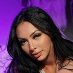 jackie_lovee - Bio, Family | Famous Birthdays