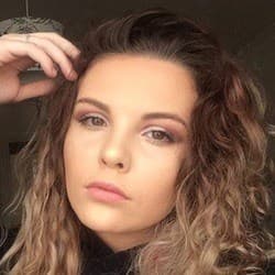 Charley Jane - Age, Bio, Family | Famous Birthdays
