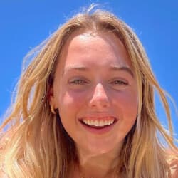 Callie Jardine-Gualy - Age, Bio, Family | Famous Birthdays