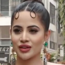Urfi Javed - Age, Bio, Family Famous Birthdays