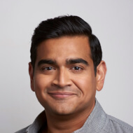 Comedians born in Sri Lanka