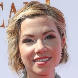 Carly Jane - Bio, Family | Famous Birthdays