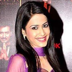 Dimple Jhangiani - Age, Bio, Family | Famous Birthdays