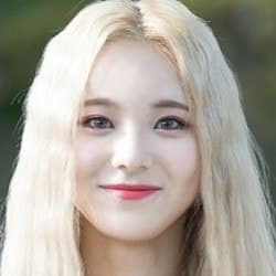 Jeong Jin-sol - Age, Bio, Family | Famous Birthdays