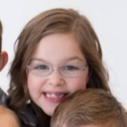 Elise Rae - Bio, Family | Famous Birthdays
