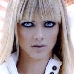 Chantal Jones - Age, Bio, Family | Famous Birthdays