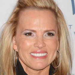 Janet Jones - Age, Bio, Family | Famous Birthdays