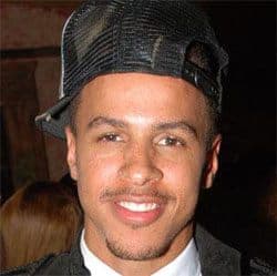 Steph Jones - Age, Bio, Family | Famous Birthdays