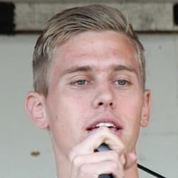 Jon Jonsson - Age, Bio, Family | Famous Birthdays