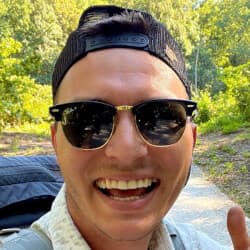 Josh Hull - Age, Bio, Family | Famous Birthdays