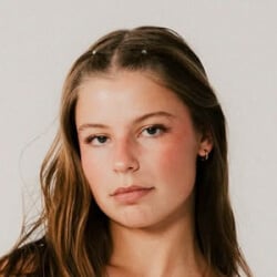 juliettestj_ - Age, Bio, Family | Famous Birthdays