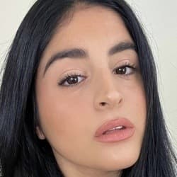 Rynia Kando - Age, Bio, Family | Famous Birthdays