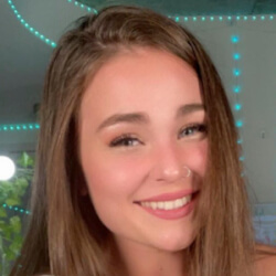 Kaylabutternut - Age, Bio, Family | Famous Birthdays