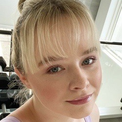 Sarah Kaynee - Age, Bio, Family | Famous Birthdays