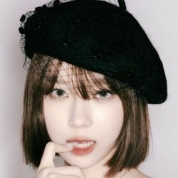 Winter Renee - Age, Bio, Family | Famous Birthdays