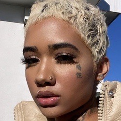 Klondike Blonde - Age, Bio, Family | Famous Birthdays