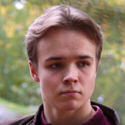 giuliahere - Age, Bio, Family | Famous Birthdays