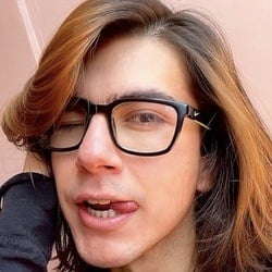 Adrián López (YouTube Star) - Age, Bio, Family | Famous Birthdays