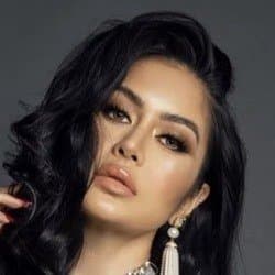 Kim Lee - Age, Bio, Family | Famous Birthdays