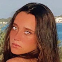 Shelby Lee - Age, Bio, Family | Famous Birthdays