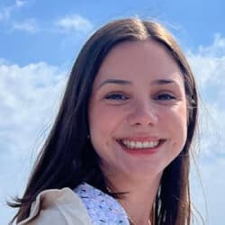 lifewith.aless - Age, Bio, Family | Famous Birthdays