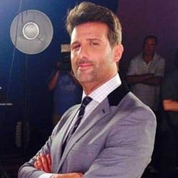 Comedians born in Argentina