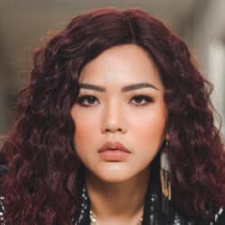 Sandy Myint Lwin - Age, Bio, Family | Famous Birthdays