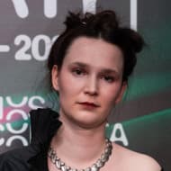 Zoë Më