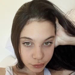 Valen Palladino - Edad, Familia, Biografía | Famous Birthdays