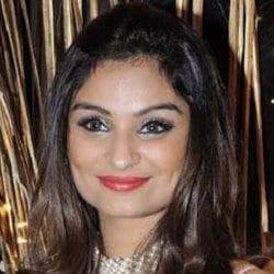Dimpy Mahajan - Age, Bio, Family | Famous Birthdays