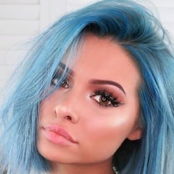 Talia Taylor - Age, Bio, Family | Famous Birthdays