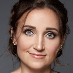 Lottie Weaver - Age, Bio, Family | Famous Birthdays