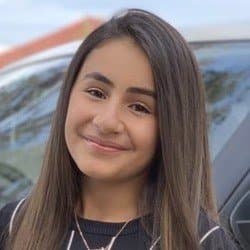 miss_reannah_h - Age, Bio, Family | Famous Birthdays