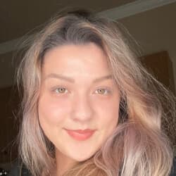 missnessalara - Age, Bio, Family | Famous Birthdays