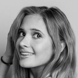 Mitsy Sanderson - Age, Bio, Family | Famous Birthdays