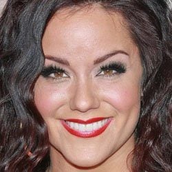Katy Mixon - Age, Bio, Family | Famous Birthdays