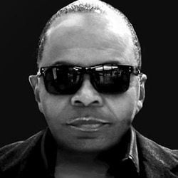 Drummers born in Louisiana