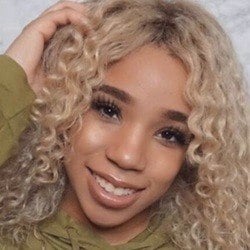 Famous Dejas | Famous Birthdays