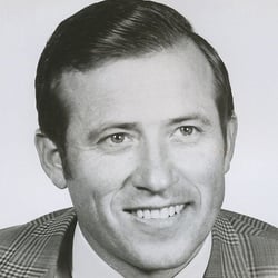 Coaches born in Utah