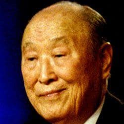 Sun Mingming - Age, Bio, Family | Famous Birthdays