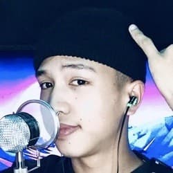 JR Navarro - Age, Bio, Family | Famous Birthdays