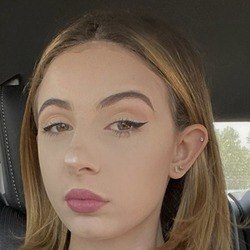 Vittoria Lazzari - Age, Bio, Family | Famous Birthdays