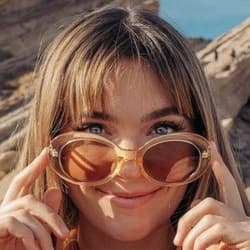 Randa Rosa - Age, Bio, Family | Famous Birthdays
