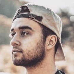 Famous Maxes | Famous Birthdays