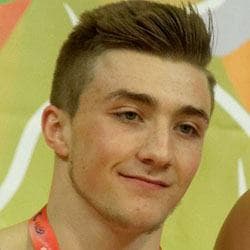 Sam Oldham - Age, Bio, Family | Famous Birthdays