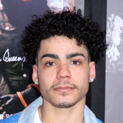 Singers born in Bolivia