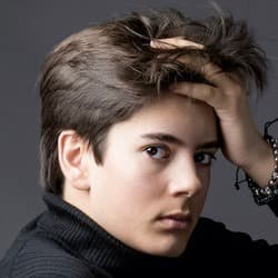 Jenk Oz - Age, Bio, Family | Famous Birthdays